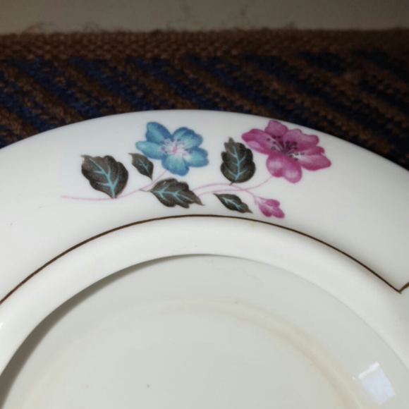 Vintage Tientsin Porcelain Ashtray - Picture 3 of 12